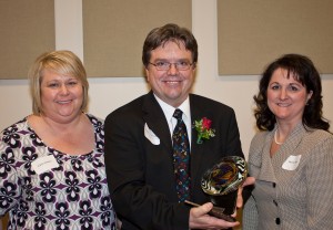 Newell receives NU Alumni Award