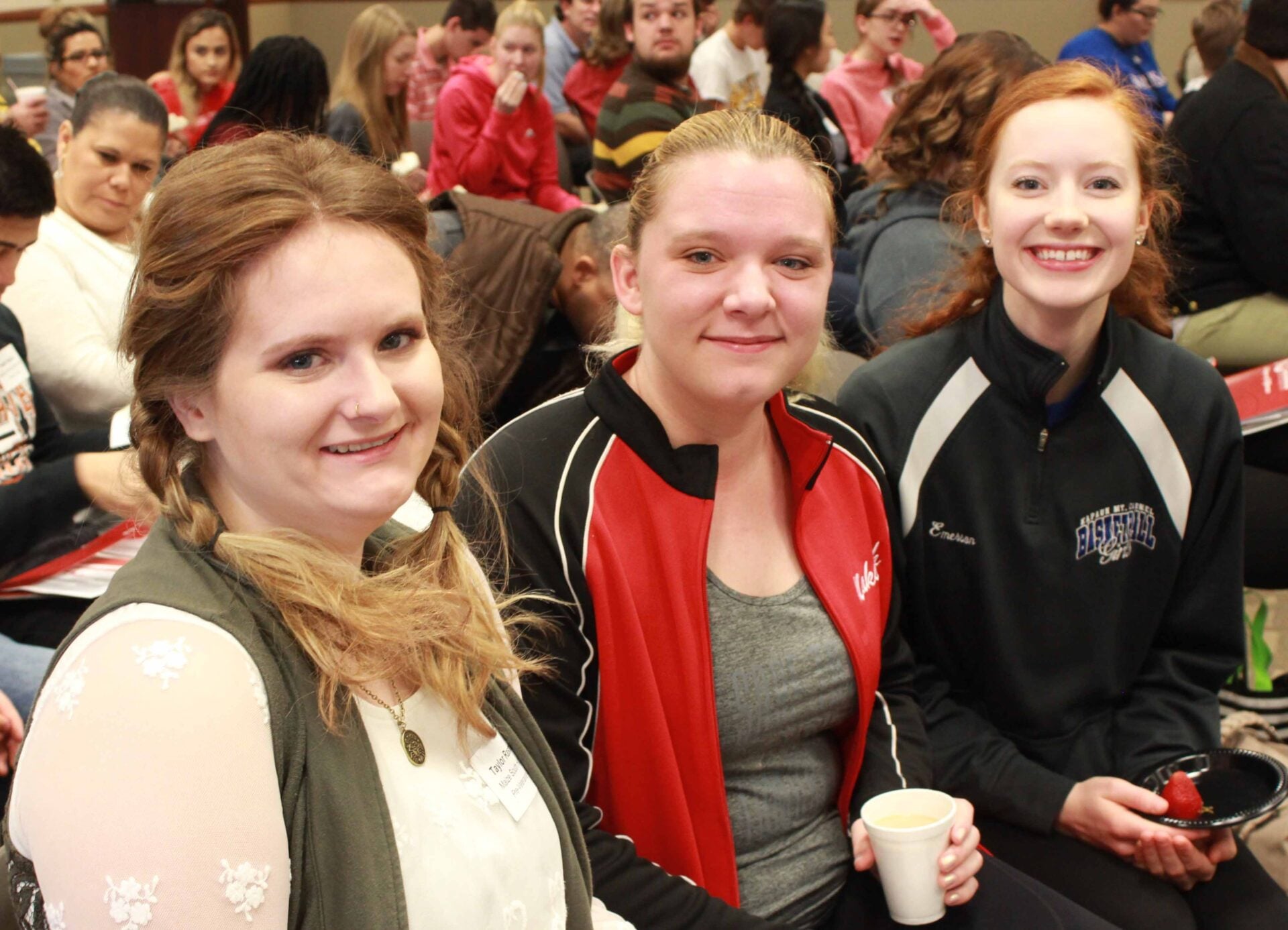 (L to R) Taylor Rasmussen, Makaylah Perkins, and Amy Emerson