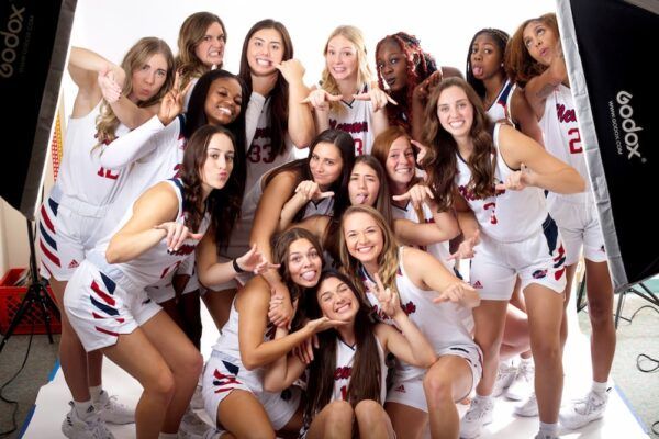 2021-22 women's basketball team