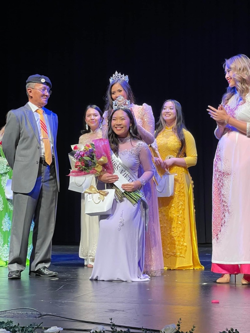 Newman senior and alumna grow through pageantry – Newman Today