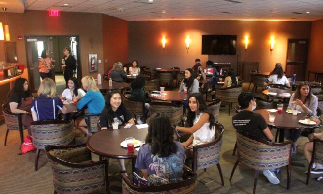 Students enjoyed a breakfast and meet and greet session in the Tarcisia Roths Alumni Center.