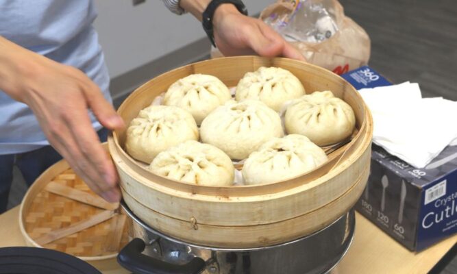 Wen's bao buns, called “bao zi” in Chinese, consist of a pork and cabbage filling with steamed risen dough.