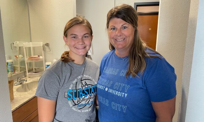Pearson and her mom on move-in day at Newman University.