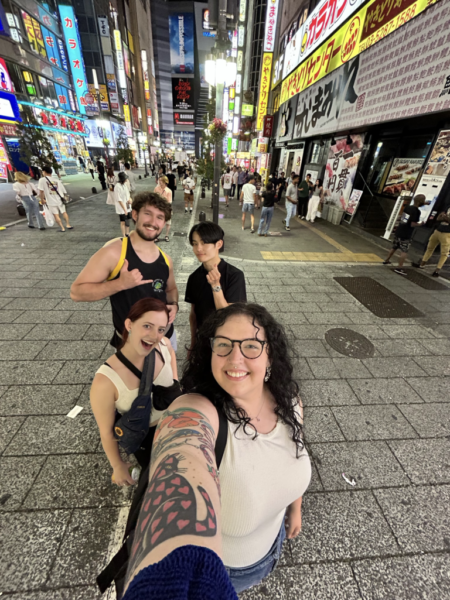 Three Newman Alumni (Maddie Dellinger '21, Marie Moore '22, Daniel Knolla '22) flew to Japan. While there, they met with '21 alum, Koki Takemoto.