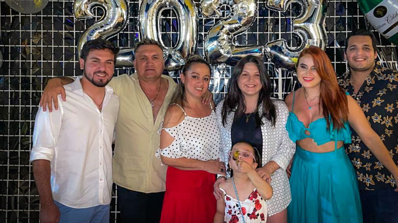 (From left to right) Cordova, Juan Carlos senior, Jacquelien Torres (Cordova's mom), Nohelia (Cordova's youngest sister), Nicol Cordova (oldest sister), Eduardo Benites (brother-in-law) and in the front row is Maria Eduarda Benites (niece).