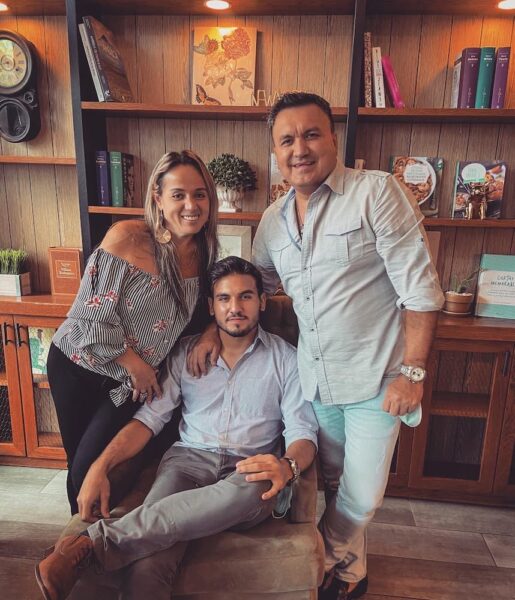 Cordova with his parents