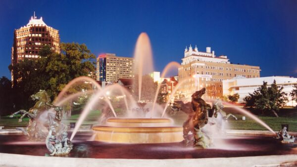 Fountain in Mill Creek Park in Kansas City, Missouri