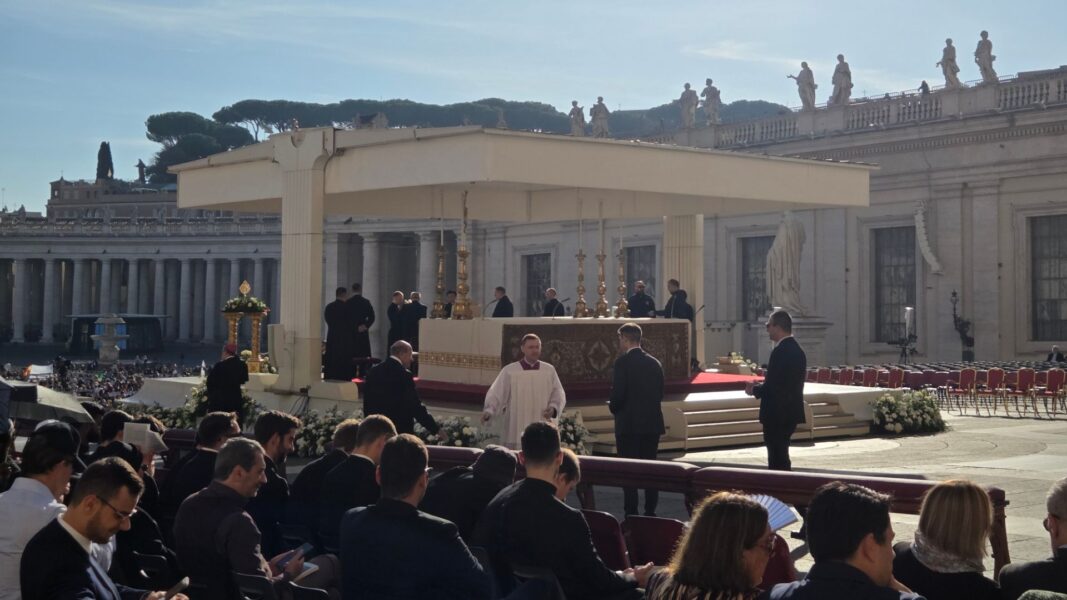 Celebrants prepare for Mass