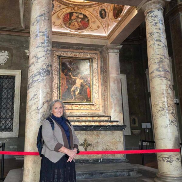 Jagger visits the Pantheon in Rome.