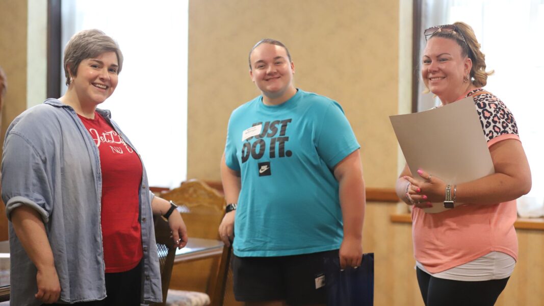 (From left to right) Professor Shannon Johnston, Rohmeyer and Jennifer meet during Jet Pre-Check.